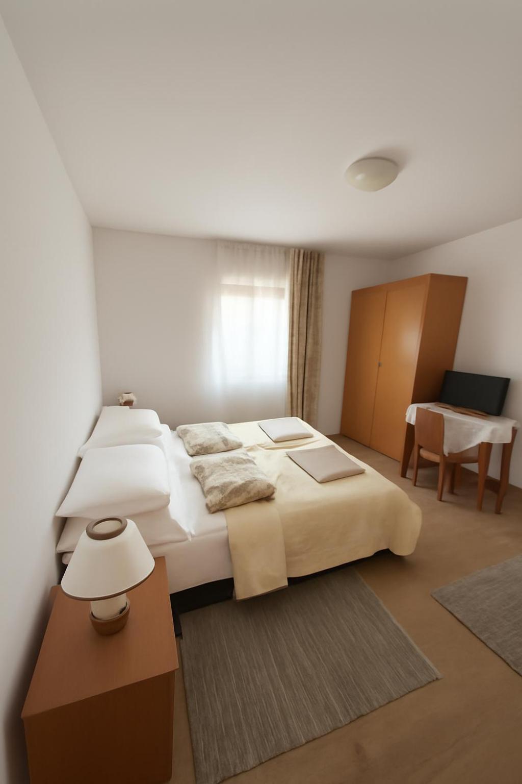 28 Apartament *